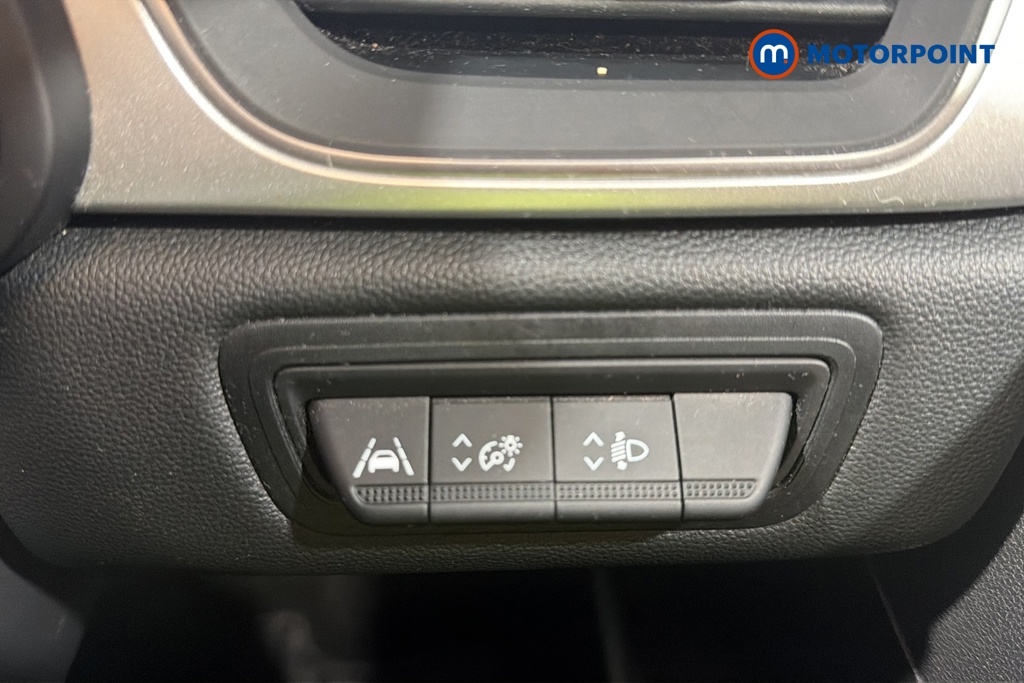 Renault Captur Techno Automatic Petrol-Electric Hybrid SUV - Stock Number (1674863) - 11th supplementary image