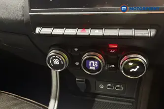 Renault Captur Techno Automatic Petrol-Electric Hybrid SUV - Stock Number (1674863) - 12th supplementary image