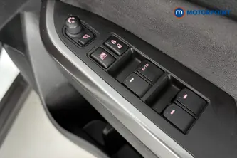 Suzuki Vitara SZ5 Manual Petrol SUV - Stock Number (1675223) - 19th supplementary image