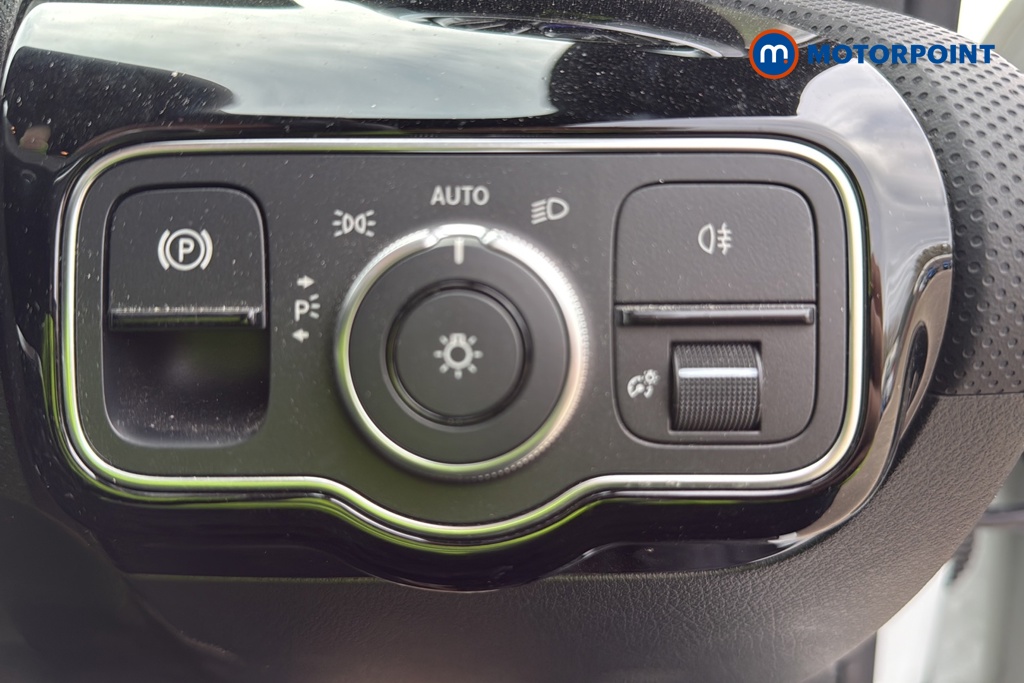 Mercedes-Benz CLA Amg Line Automatic Petrol Coupe - Stock Number (1676169) - 11th supplementary image