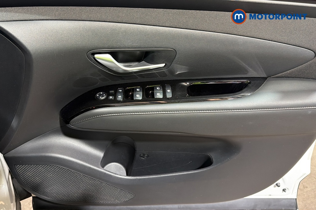 Hyundai Tucson Se Connect Manual Petrol SUV - Stock Number (1677715) - 18th supplementary image