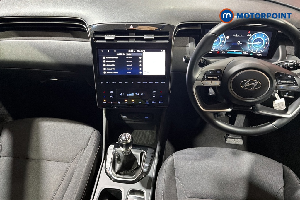 Hyundai Tucson Se Connect Manual Petrol SUV - Stock Number (1677715) - 1st supplementary image