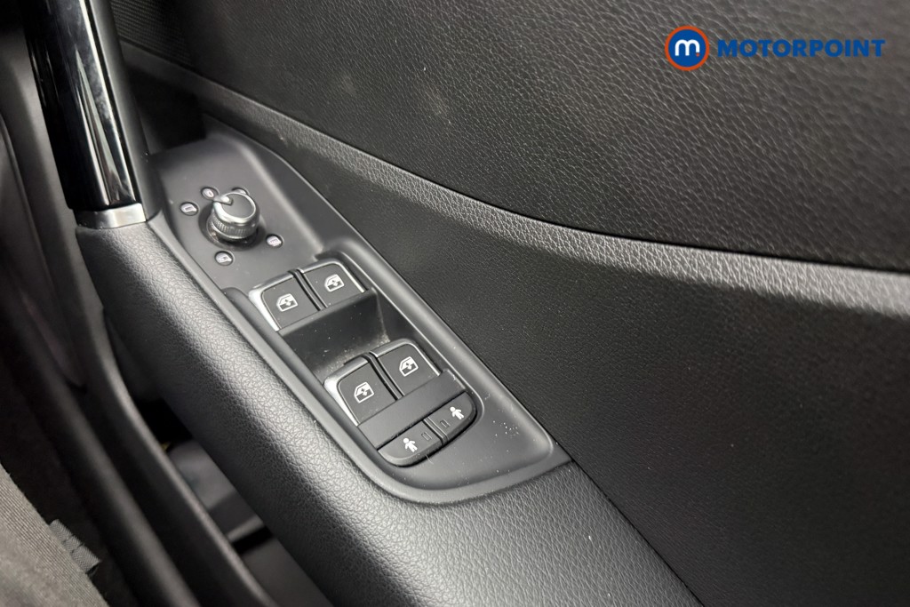 Audi Q2 Black Edition Automatic Petrol SUV - Stock Number (1678036) - 19th supplementary image