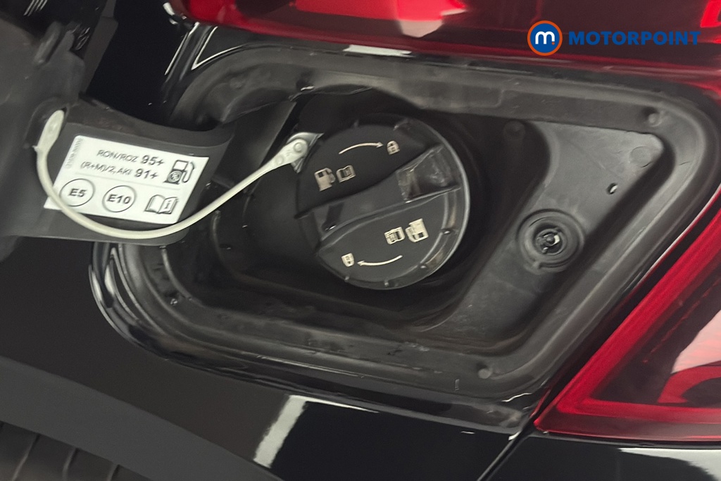 Hyundai I20 Advance Automatic Petrol Hatchback - Stock Number (1679210) - 41st supplementary image
