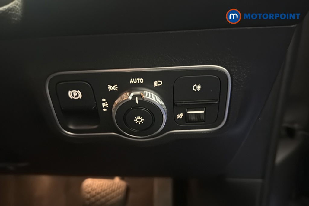 Mercedes-Benz GLB Sport Executive Automatic Petrol SUV - Stock Number (1680111) - 11th supplementary image