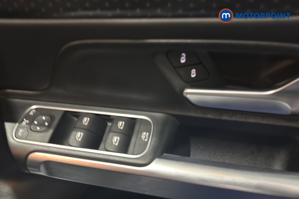 Mercedes-Benz GLB Sport Executive Automatic Petrol SUV - Stock Number (1680111) - 19th supplementary image