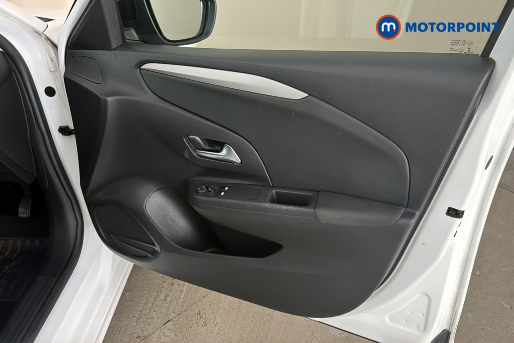 Vauxhall Corsa SE Manual Petrol Hatchback - Stock Number (1682267) - 18th supplementary image