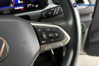 Volkswagen T-Roc Life Manual Petrol SUV - Stock Number (1682526) - 3rd supplementary image