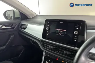 Volkswagen T-Roc Life Manual Petrol SUV - Stock Number (1682526) - 12th supplementary image