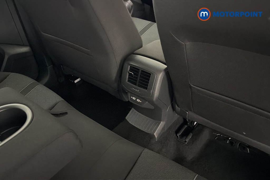 Volkswagen T-Roc Life Manual Petrol SUV - Stock Number (1682526) - 28th supplementary image