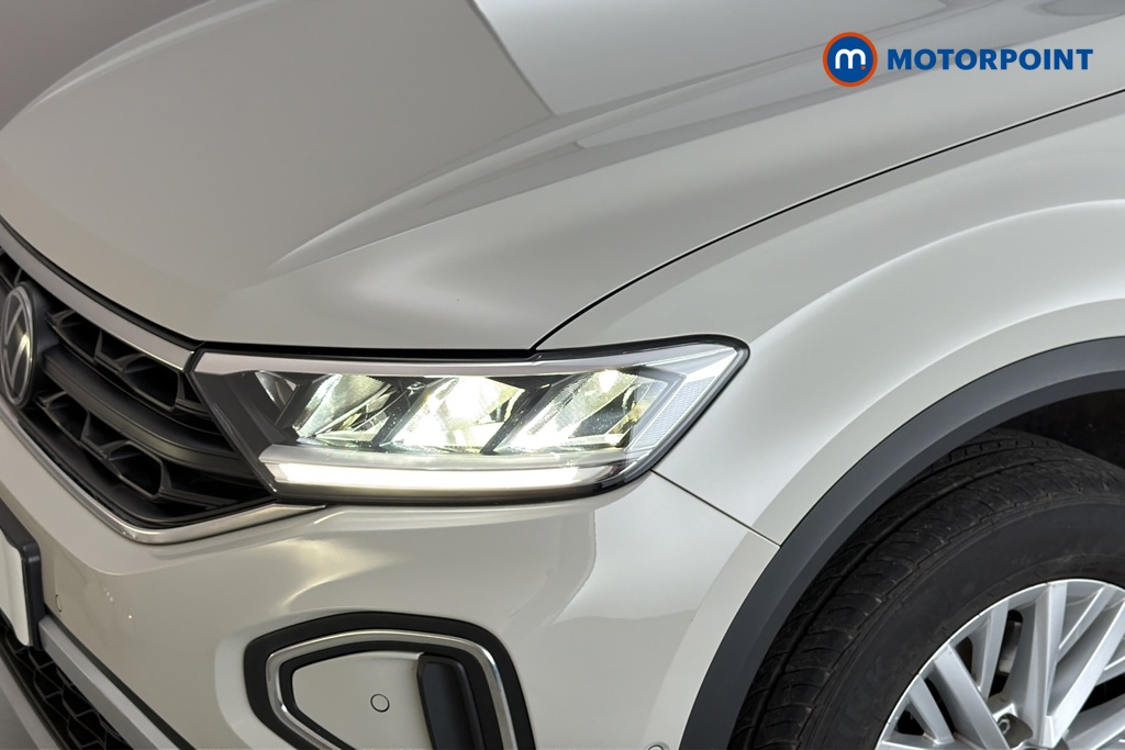 Volkswagen T-Roc Life Manual Petrol SUV - Stock Number (1682526) - 42nd supplementary image