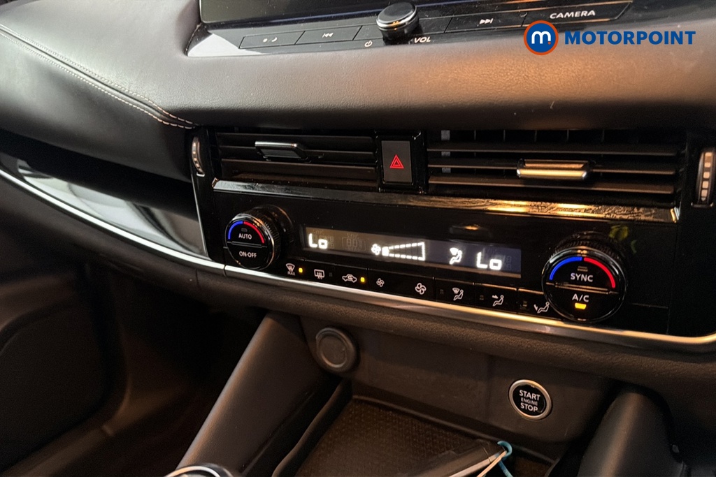 Nissan Qashqai N-Connecta Manual Petrol SUV - Stock Number (1682541) - 12th supplementary image