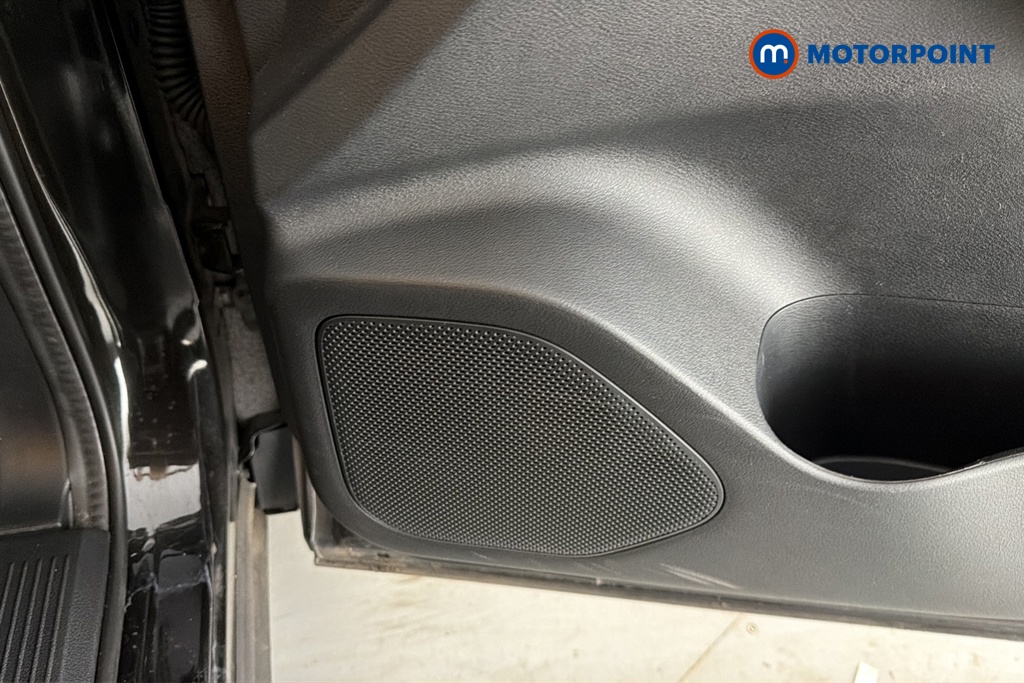 Nissan Qashqai N-Connecta Manual Petrol SUV - Stock Number (1682541) - 21st supplementary image