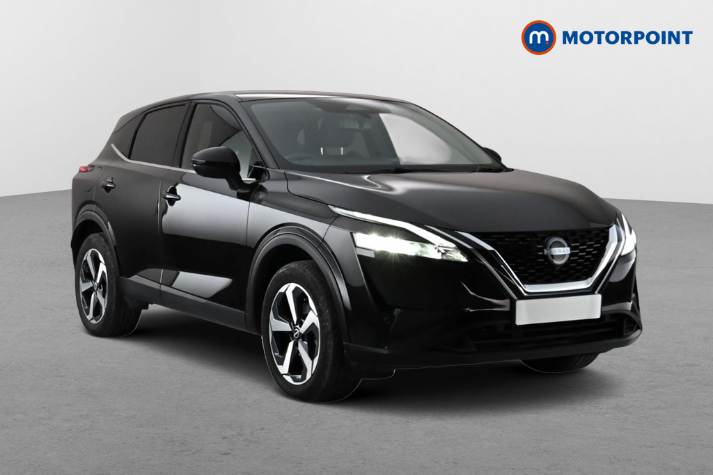 Nissan Qashqai N-Connecta Manual Petrol SUV - Stock Number (1682541) - Drivers side front corner