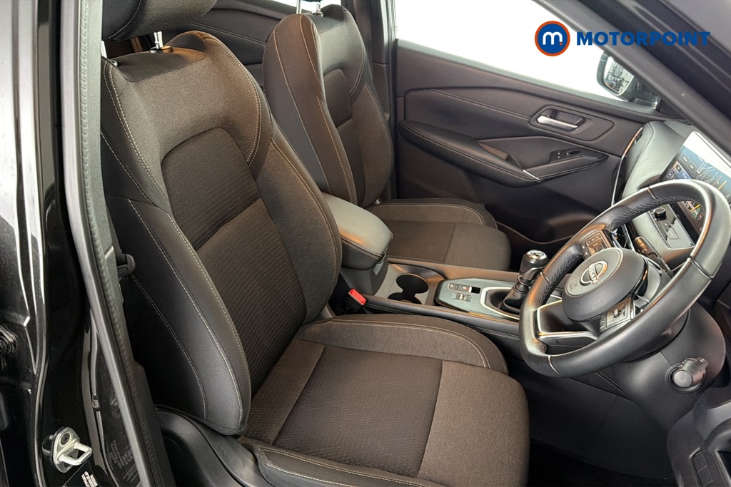 Nissan Qashqai N-Connecta Manual Petrol SUV - Stock Number (1682541) - 22nd supplementary image