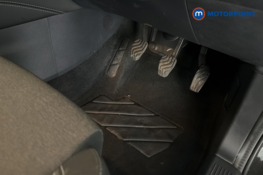 Nissan Qashqai N-Connecta Manual Petrol SUV - Stock Number (1682541) - 24th supplementary image