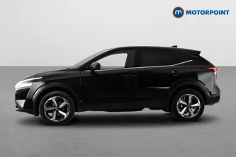 Nissan Qashqai N-Connecta Manual Petrol SUV - Stock Number (1682541) - Drivers side