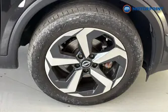 Nissan Qashqai N-Connecta Manual Petrol SUV - Stock Number (1682541) - 47th supplementary image