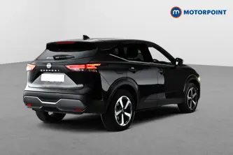 Nissan Qashqai N-Connecta Manual Petrol SUV - Stock Number (1682541) - Passenger side rear corner