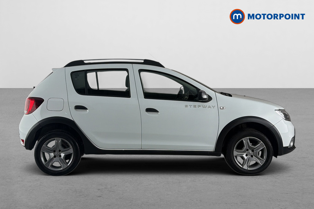 Dacia Sandero Stepway Comfort Manual Petrol Hatchback - Stock Number (1684249) - Passenger side