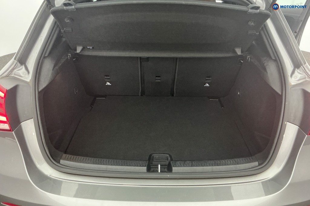 Mercedes-Benz A Class Amg Line Executive Edition Automatic Petrol Hatchback - Stock Number (1684565) - 3rd supplementary image