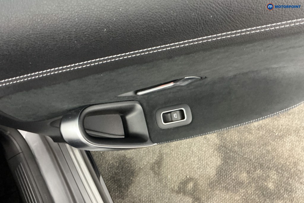 Mercedes-Benz A Class Amg Line Executive Edition Automatic Petrol Hatchback - Stock Number (1684565) - 23rd supplementary image