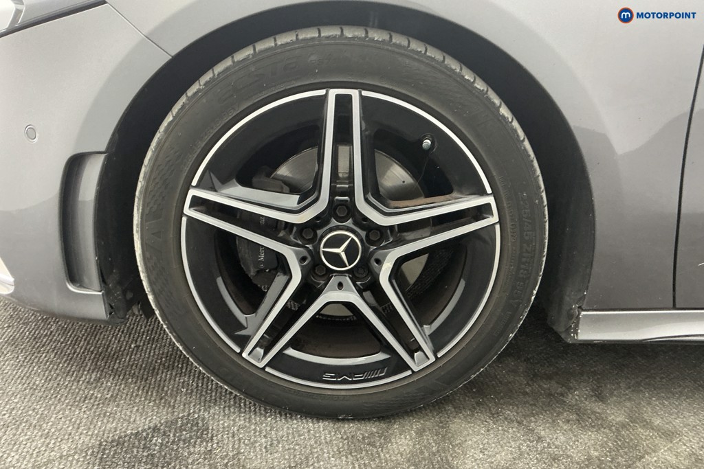 Mercedes-Benz A Class Amg Line Executive Edition Automatic Petrol Hatchback - Stock Number (1684565) - 33rd supplementary image