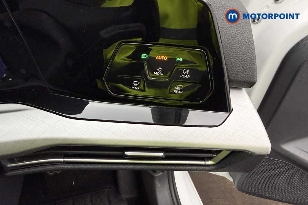 Volkswagen Golf Life Manual Petrol Hatchback - Stock Number (1684581) - 41st supplementary image