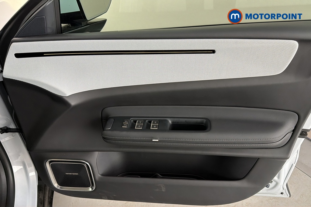 Polestar 4 Coupe Long Range Single Motor Automatic Electric SUV - Stock Number (1684966) - 18th supplementary image