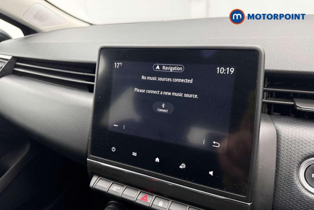 Renault Clio Iconic Manual Petrol Hatchback - Stock Number (1685011) - 18th supplementary image