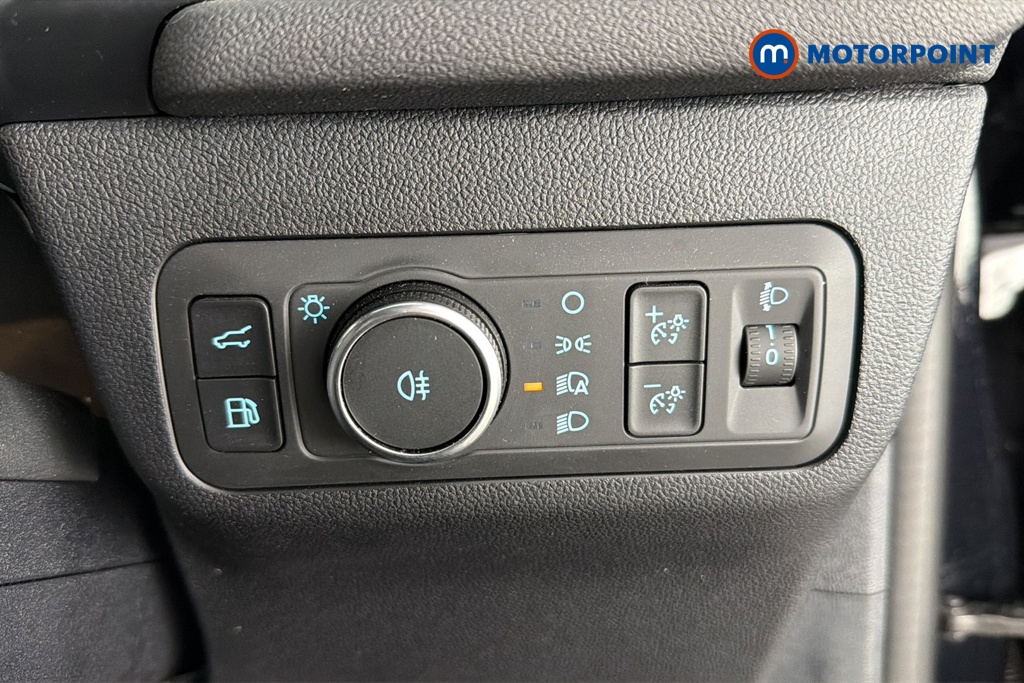 Ford Kuga St-Line Automatic Petrol Plug-In Hybrid SUV - Stock Number (1685040) - 11th supplementary image