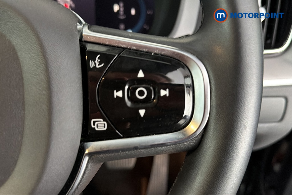Volvo Xc60 Plus Automatic Diesel SUV - Stock Number (1685203) - 3rd supplementary image