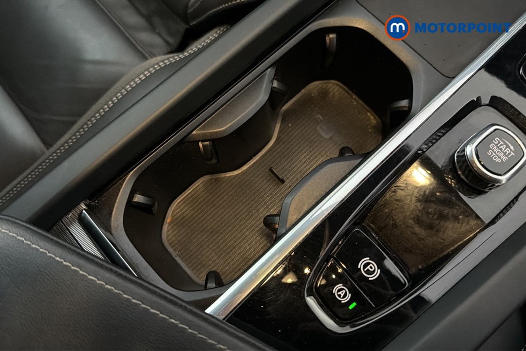 Volvo Xc60 Plus Automatic Diesel SUV - Stock Number (1685203) - 16th supplementary image