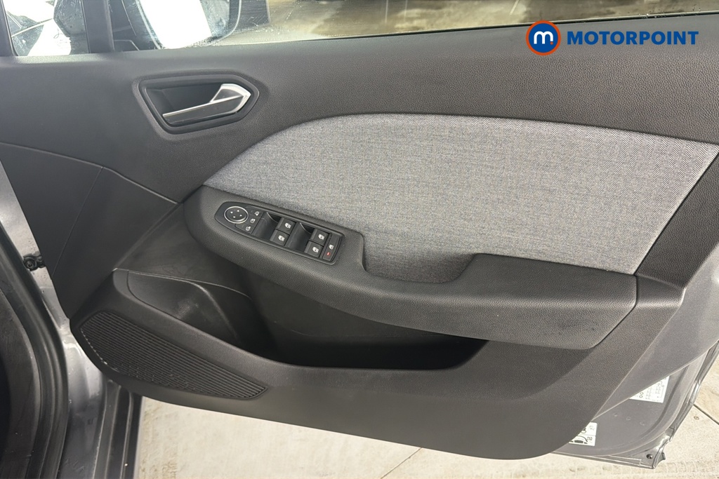 Renault Clio Techno Manual Petrol Hatchback - Stock Number (1685932) - 18th supplementary image