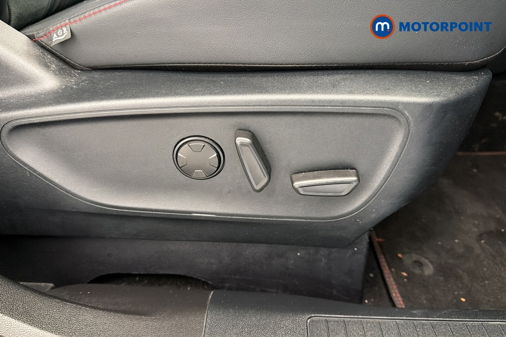 Ford Kuga St-Line Automatic Petrol-Electric Hybrid SUV - Stock Number (1686720) - 23rd supplementary image