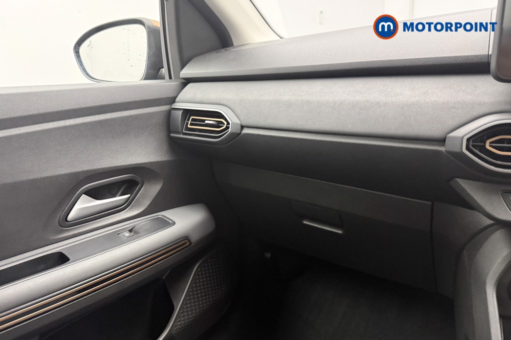 Dacia Sandero Stepway Extreme Manual Petrol Hatchback - Stock Number (1687058) - 36th supplementary image