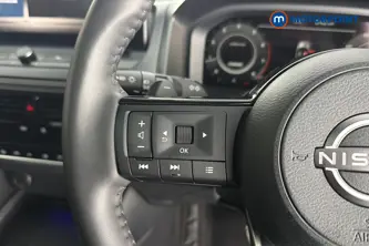 Nissan Qashqai Tekna Automatic Petrol SUV - Stock Number (1687093) - 4th supplementary image