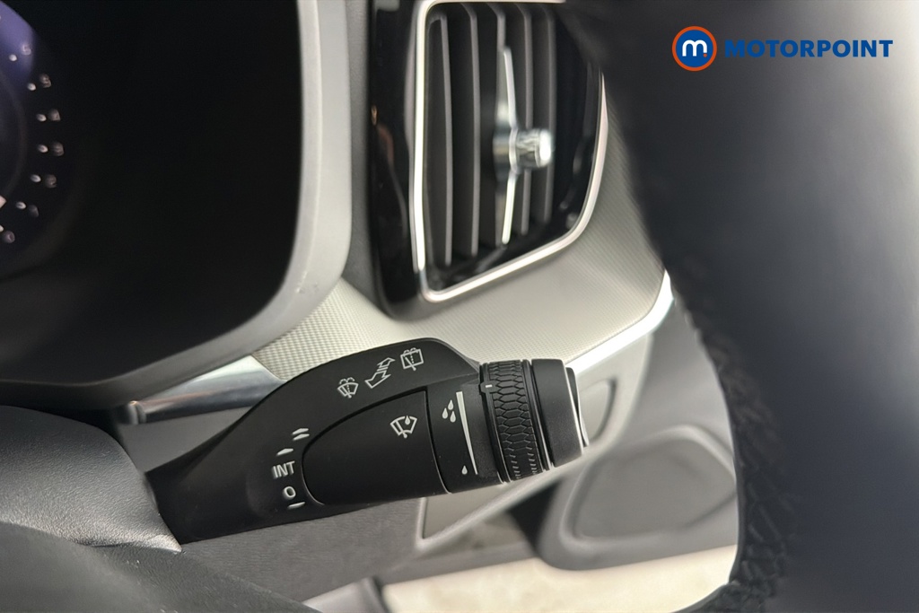 Volvo Xc60 Plus Automatic Petrol SUV - Stock Number (1687241) - 6th supplementary image
