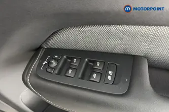 Volvo Xc60 Plus Automatic Petrol SUV - Stock Number (1687241) - 19th supplementary image