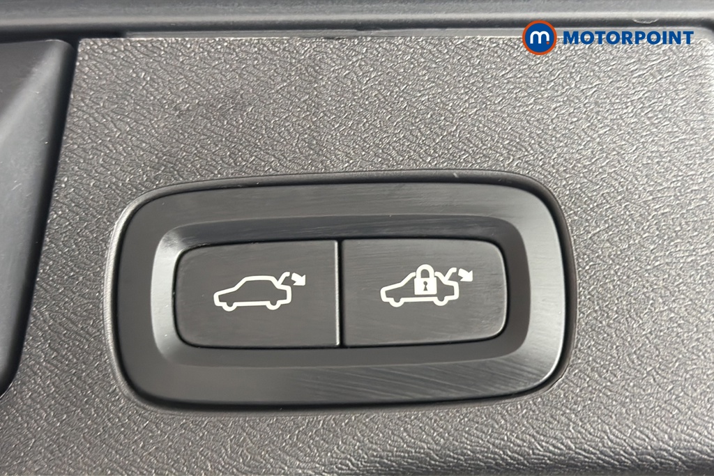 Volvo Xc60 Plus Automatic Petrol SUV - Stock Number (1687241) - 35th supplementary image