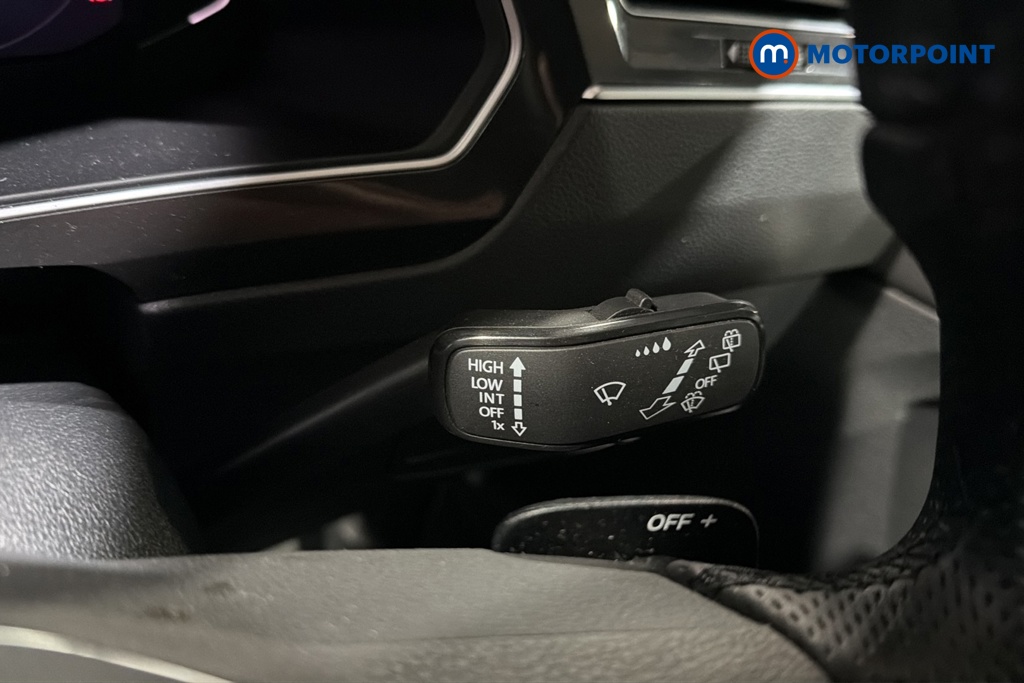 Volkswagen Tiguan R-Line Automatic Petrol Plug-In Hybrid SUV - Stock Number (1687405) - 6th supplementary image