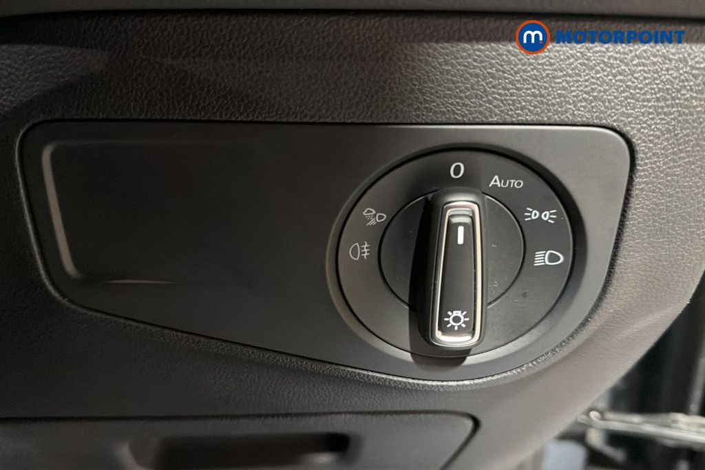 Volkswagen Tiguan R-Line Automatic Petrol Plug-In Hybrid SUV - Stock Number (1687405) - 11th supplementary image
