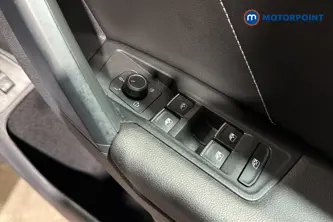 Volkswagen Tiguan R-Line Automatic Petrol Plug-In Hybrid SUV - Stock Number (1687405) - 19th supplementary image