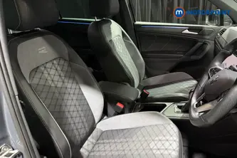 Volkswagen Tiguan R-Line Automatic Petrol Plug-In Hybrid SUV - Stock Number (1687405) - 22nd supplementary image
