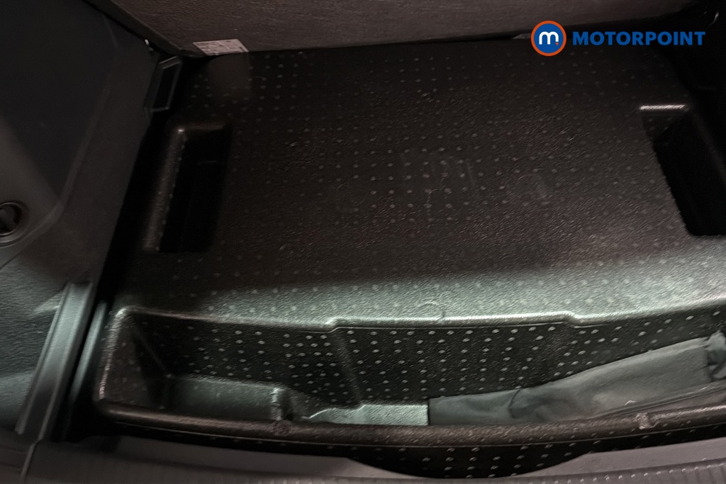 Volkswagen Tiguan R-Line Automatic Petrol Plug-In Hybrid SUV - Stock Number (1687405) - 33rd supplementary image