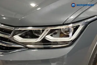 Volkswagen Tiguan R-Line Automatic Petrol Plug-In Hybrid SUV - Stock Number (1687405) - 42nd supplementary image
