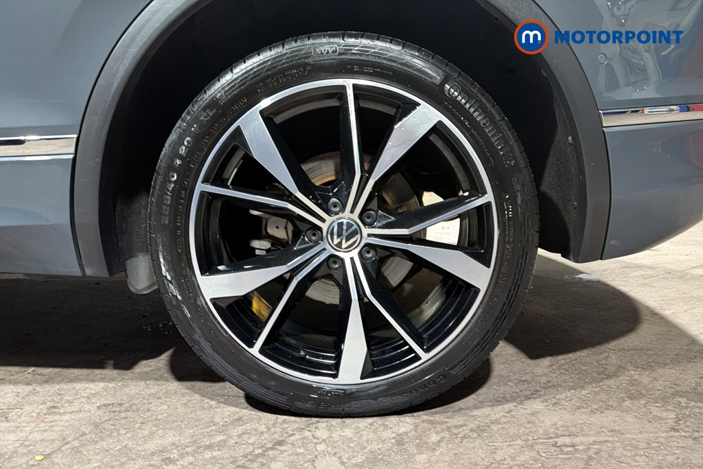 Volkswagen Tiguan R-Line Automatic Petrol Plug-In Hybrid SUV - Stock Number (1687405) - 45th supplementary image