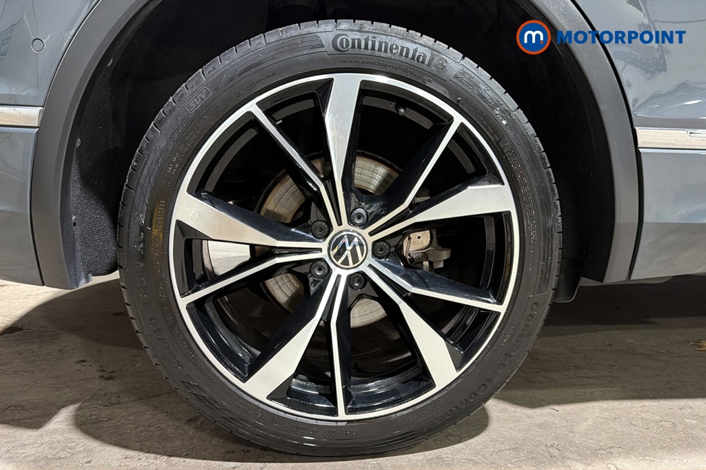 Volkswagen Tiguan R-Line Automatic Petrol Plug-In Hybrid SUV - Stock Number (1687405) - 46th supplementary image