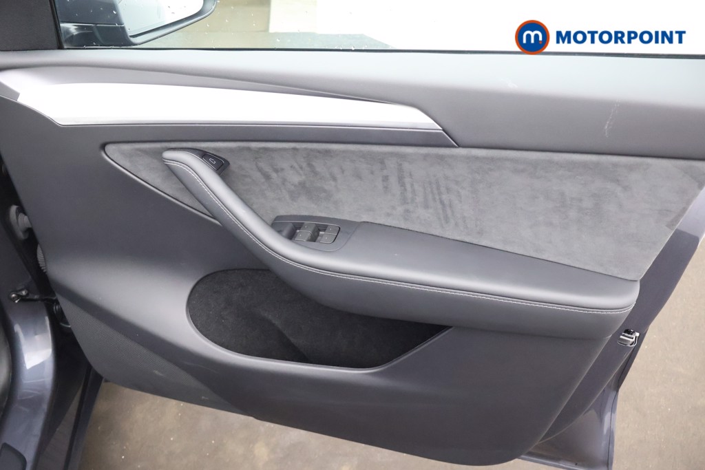 Tesla Model Y Rwd 5Dr Auto Automatic Electric SUV - Stock Number (1687416) - 16th supplementary image