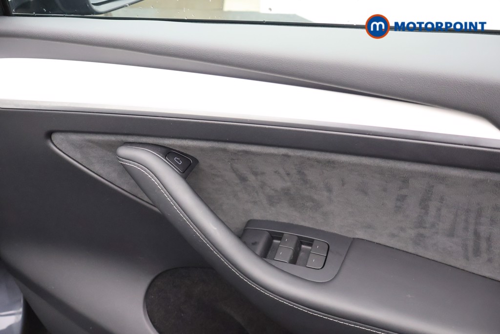 Tesla Model Y Rwd 5Dr Auto Automatic Electric SUV - Stock Number (1687416) - 17th supplementary image